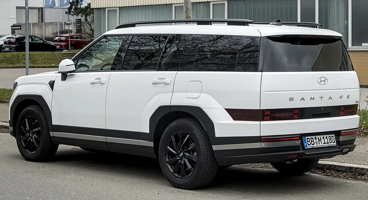 현대 싼타페 SUV 전면